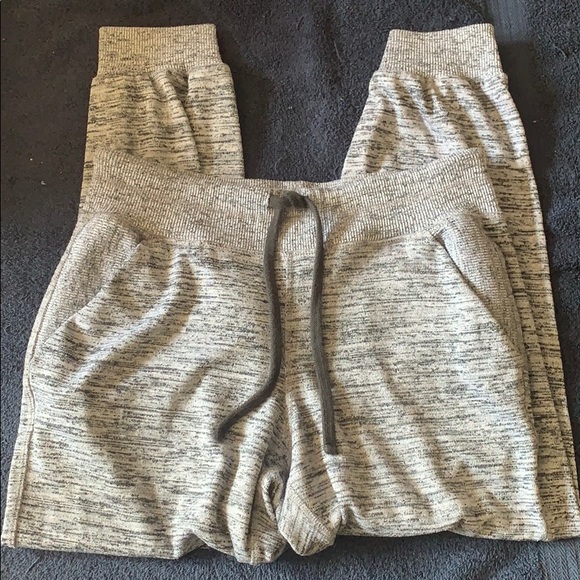 Athleta Gray/Black Marbled Capri Athletic Pants S - Picture 1 of 5
